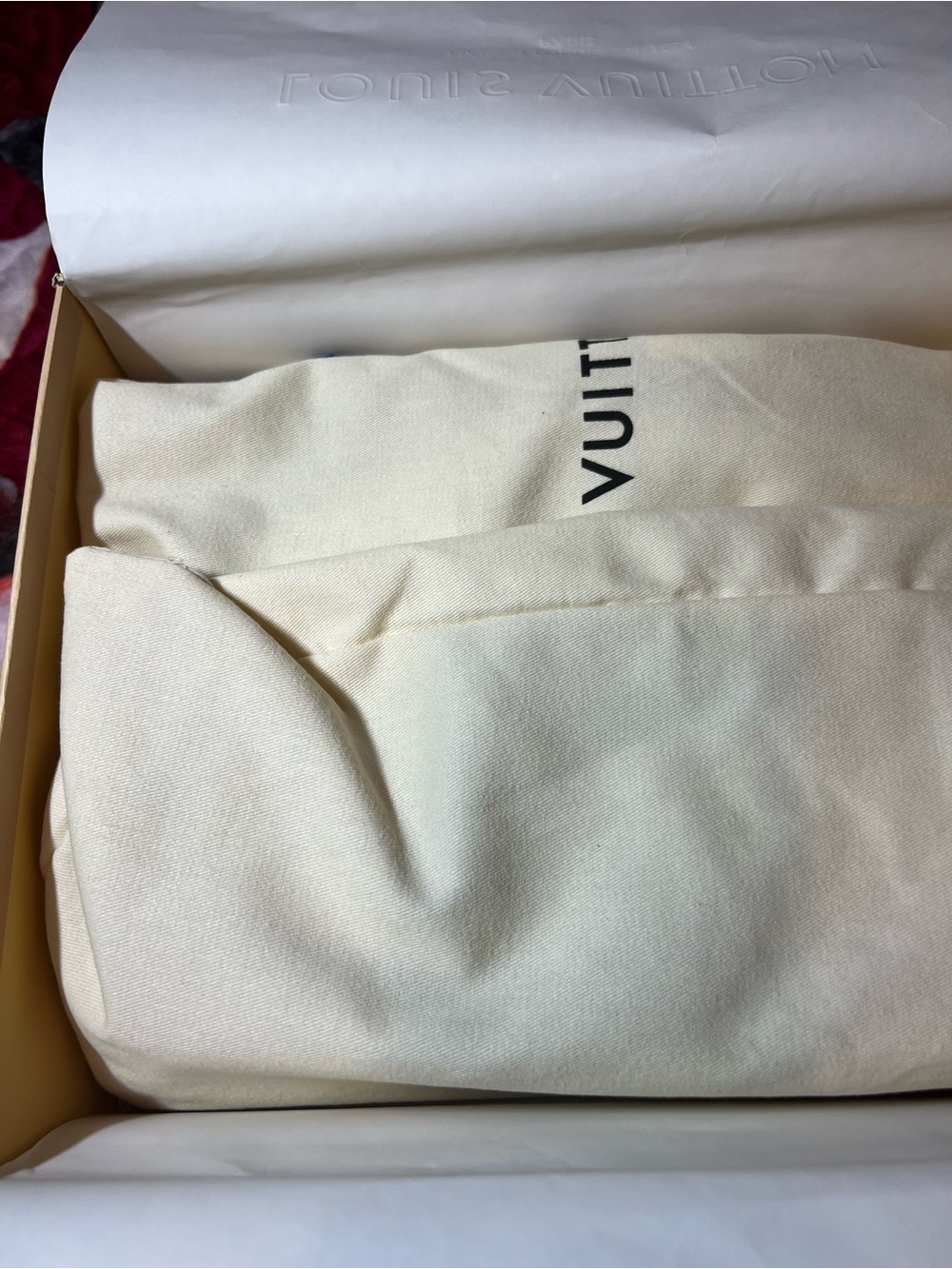 Louis Vuitton White & Black Low-Top Sneaker with Multicolor Laces - Picture 4 of 6